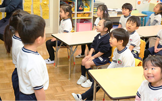 幼稚園 イメージ写真